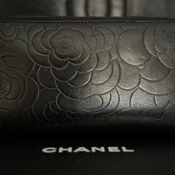 Authentic Chanel CC Camilla Lambskin Zipped Wallet - Picture 2 of 6